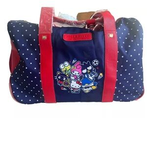 Hello Kitty 🐱 Duffle Carry On Bag